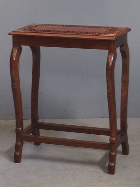 インド彫角茶テーブル1