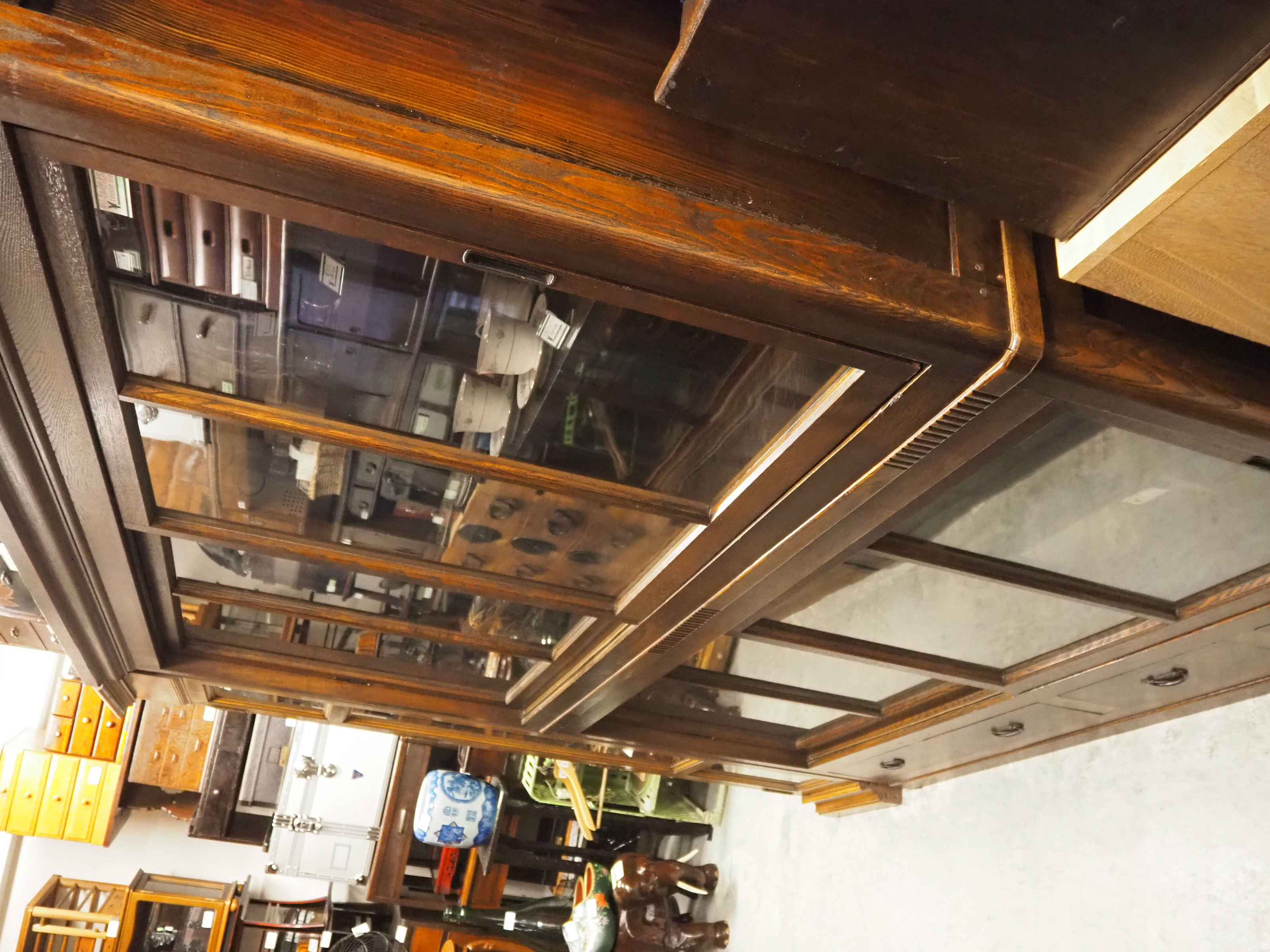 【東京都内23区配送無料】家具 木製　飾り棚 銅製金具 骨董 アンティーク 東京都内23区配送無料】家具 木製 飾り棚 銅製金具 骨董